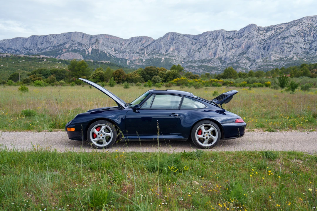 1996 Porsche 993 Carrera 4S - Image 12 of 31