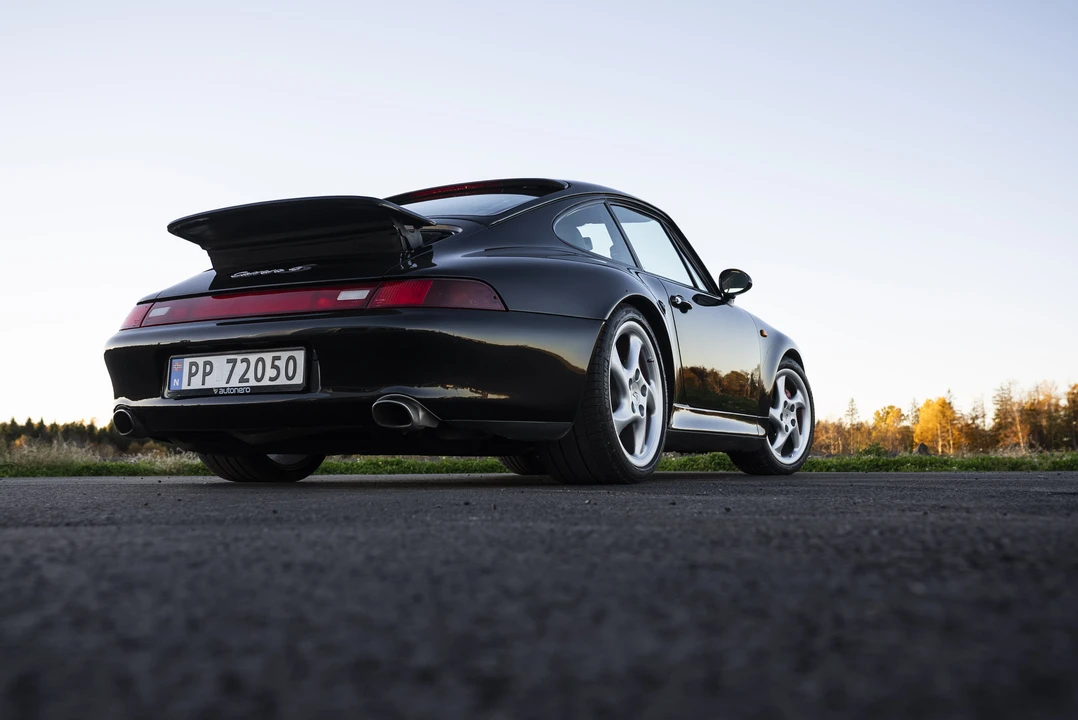 1996 Porsche 993 Carrera 4S - Image 5 of 31