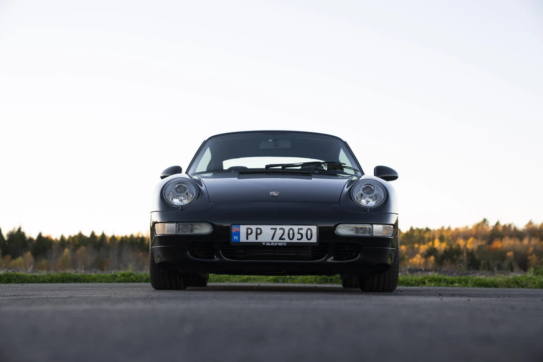 1996 Porsche 993 Carrera 4S - Image 2 of 31