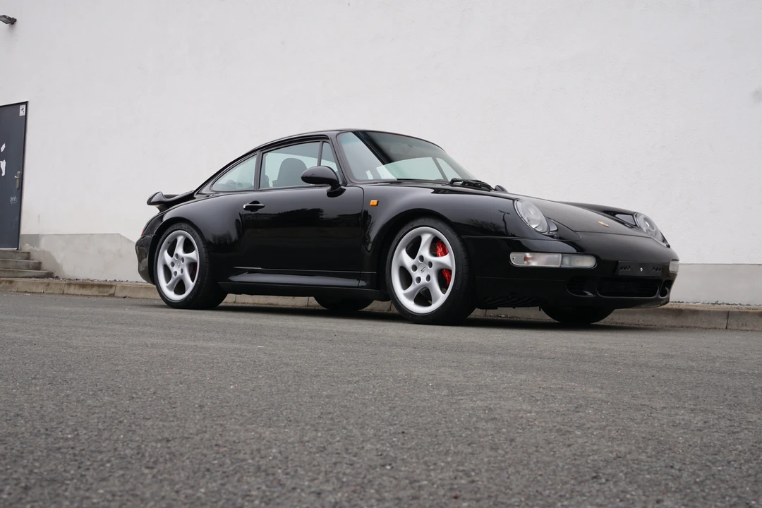 1996 Porsche 993 Carrera 4S - Image 9 of 31