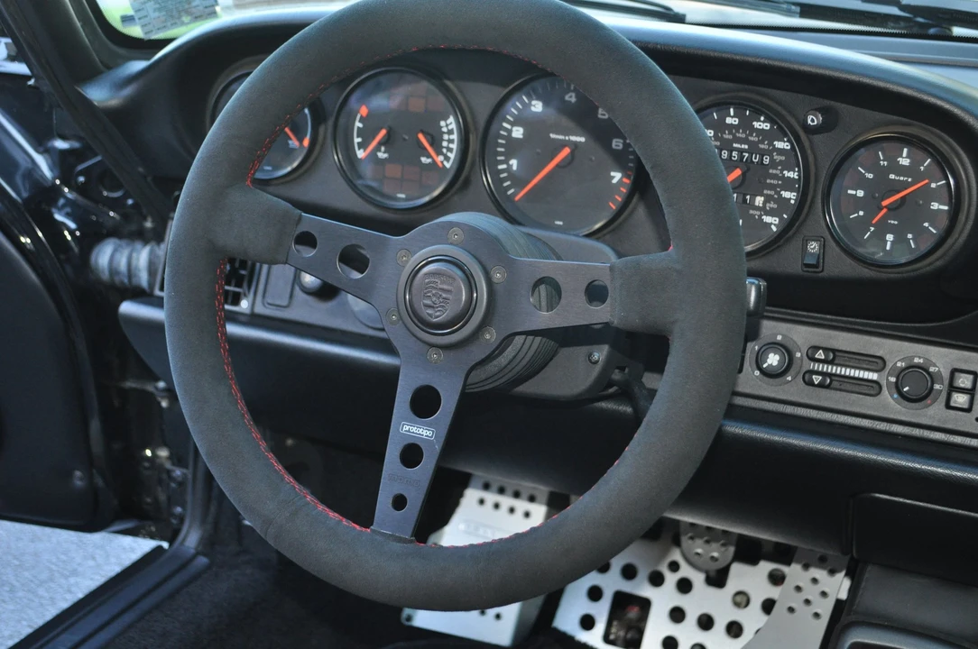 1996 Porsche 993 Carrera - Image 15 of 20