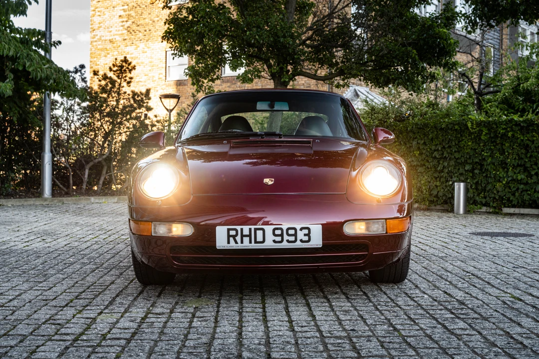 1996 Porsche 993 Carrera - Image 10 of 31