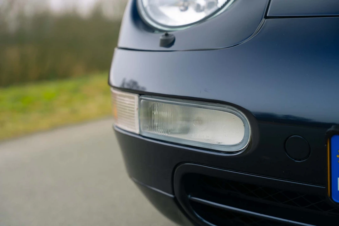 1996 Porsche 993 Carrera - Image 14 of 31