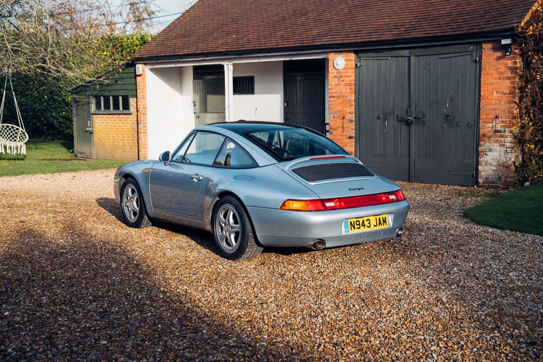1996 Porsche 993 Carrera - Image 8 of 31