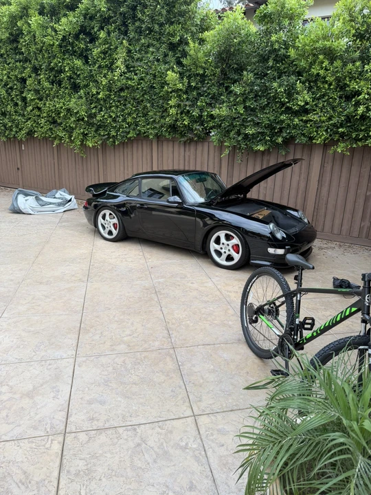 1996 Porsche 993 Carrera 4 - Image 14 of 31