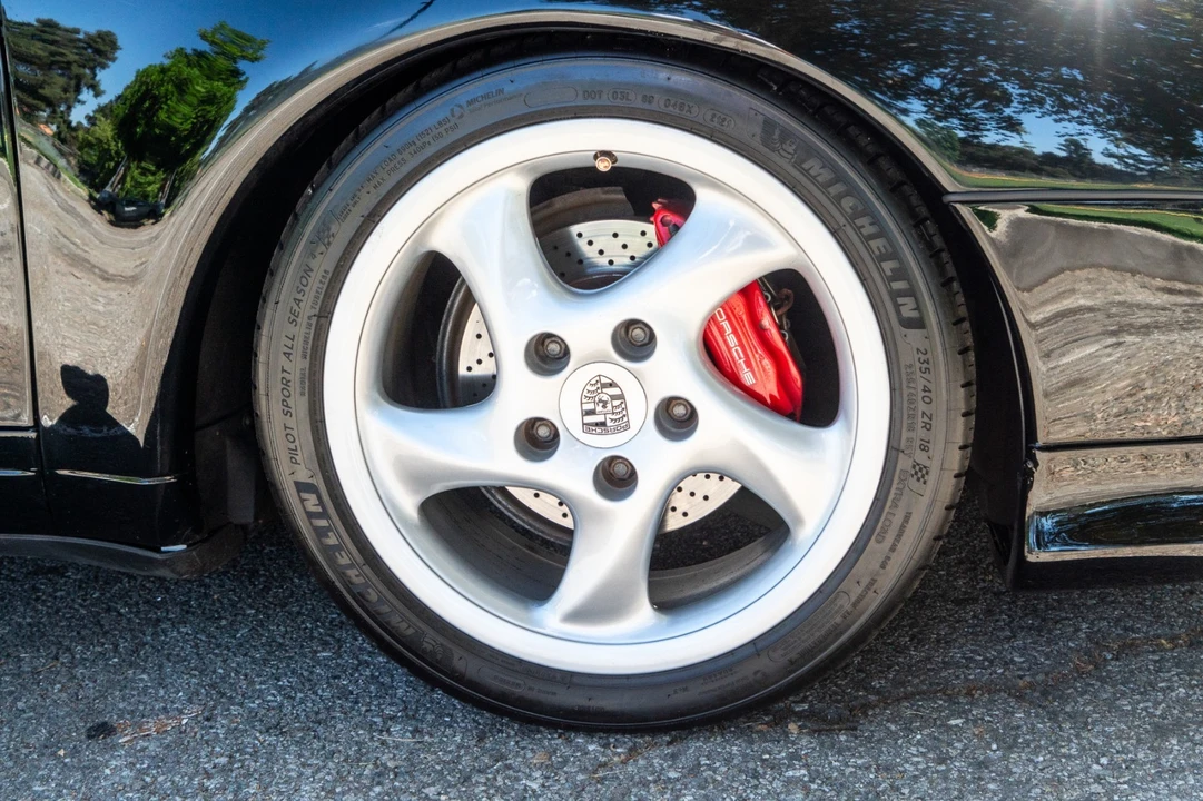 1996 Porsche 993 Carrera 4 - Image 14 of 31