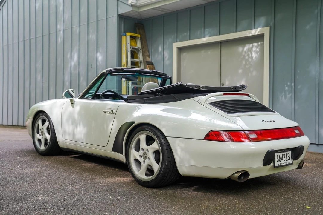 1996 Porsche 993 Carrera - Image 9 of 31