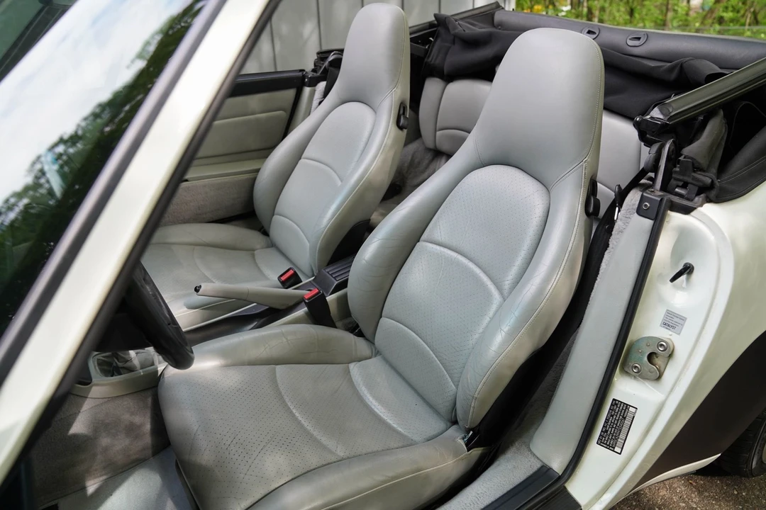 1996 Porsche 993 Carrera - Image 23 of 31