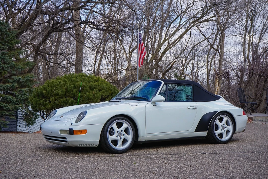 1996 Porsche 993 Carrera - Image 2 of 31