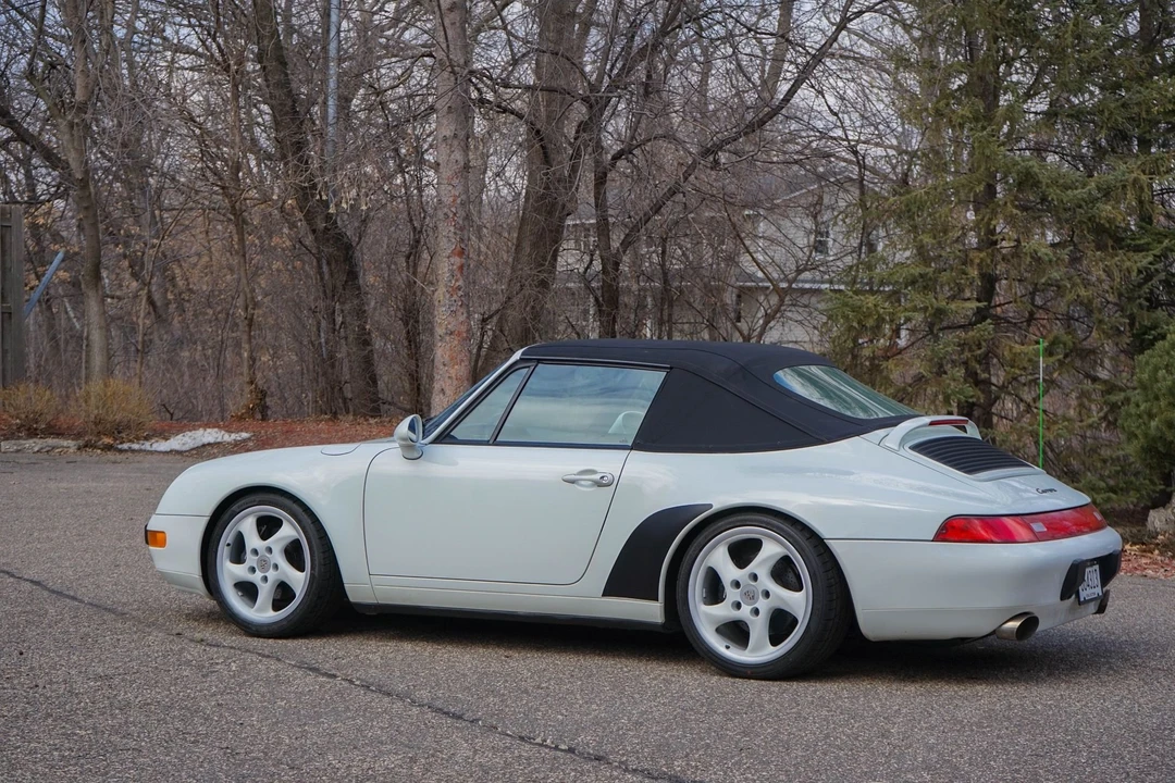 1996 Porsche 993 Carrera - Image 4 of 31