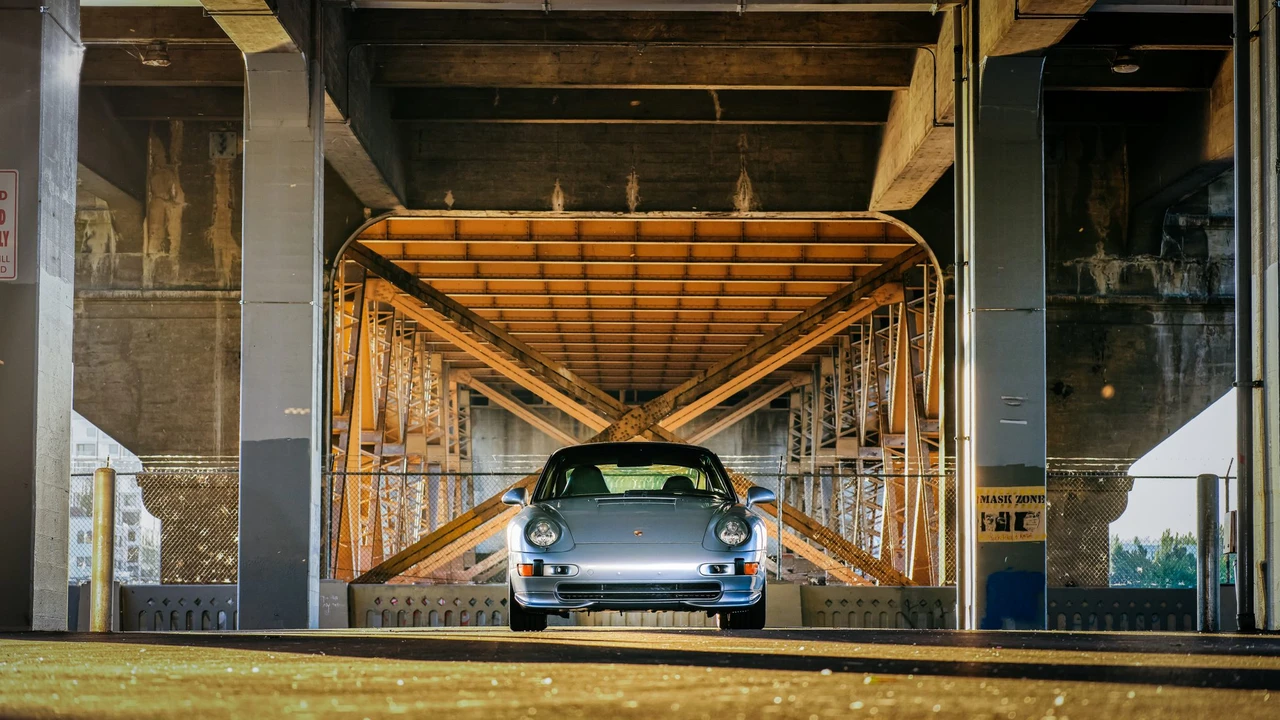 1996 Porsche 993 Carrera - Image 4 of 31