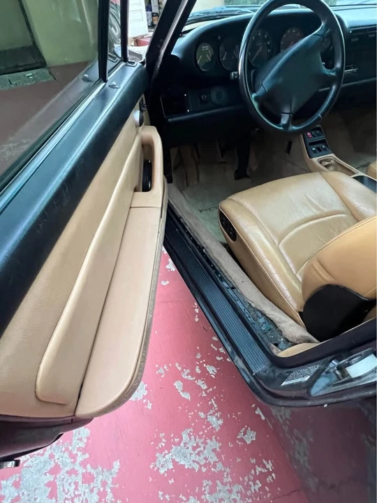 1996 Porsche 993 Carrera 4 - Image 14 of 20