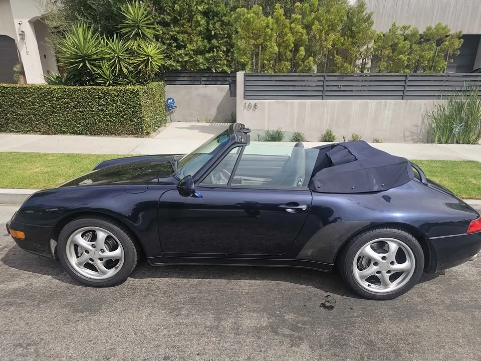 1996 Porsche 993 Carrera 4 - Image 11 of 17