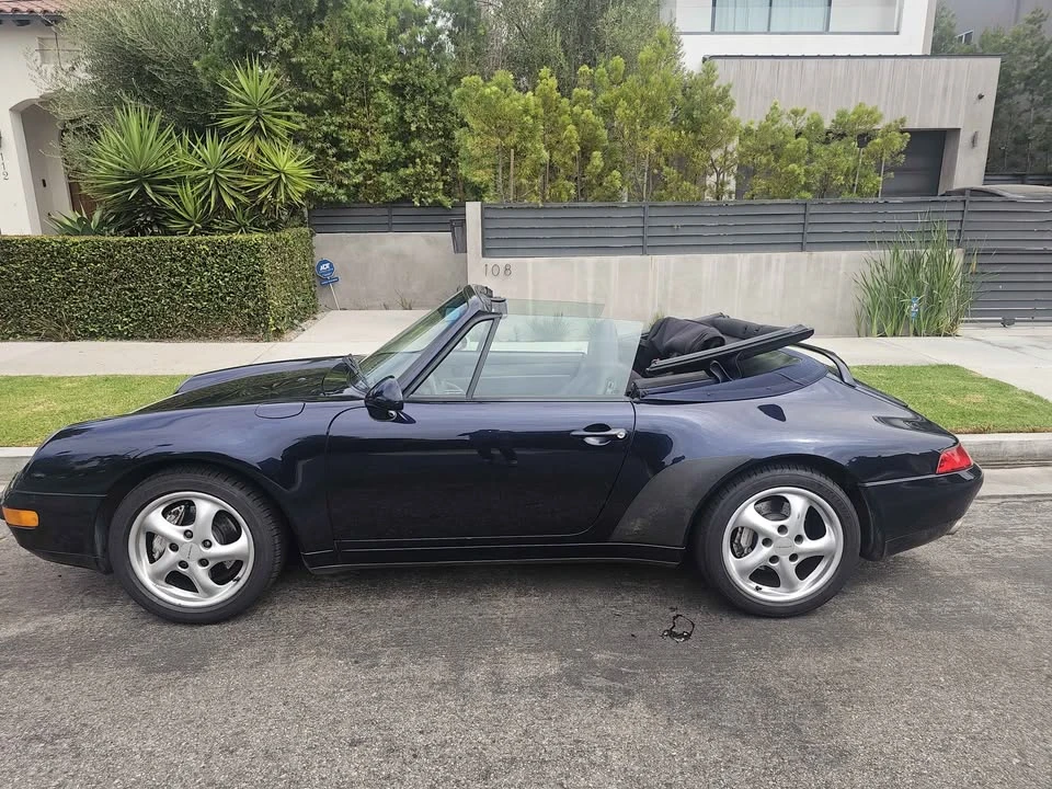 1996 Porsche 993 Carrera 4 - Image 8 of 17