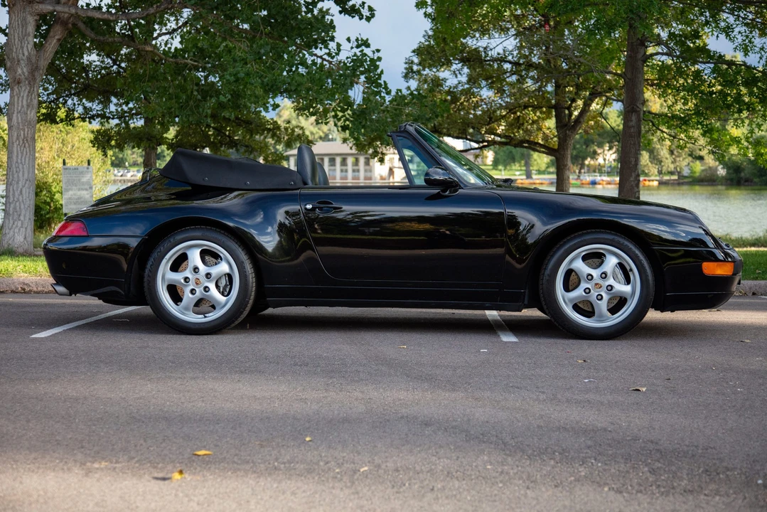 1996 Porsche 993 Carrera - Image 4 of 31