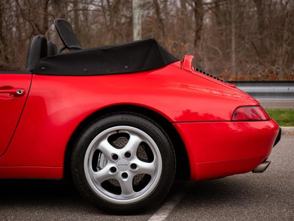 1996 Porsche 993 Carrera 4 - Image 28 of 31