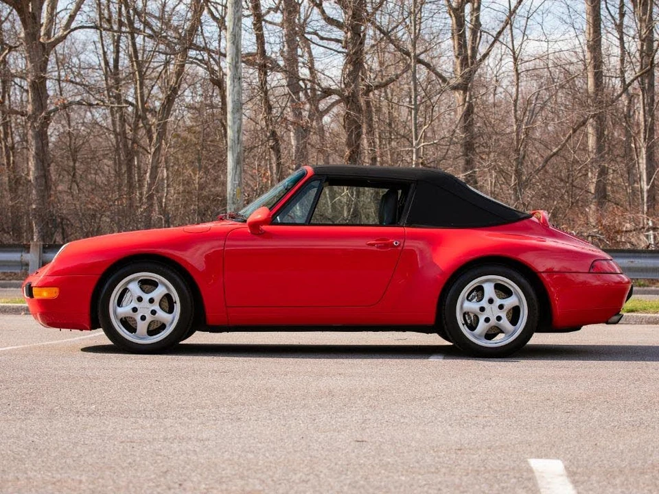 1996 Porsche 993 Carrera 4 - Image 8 of 31
