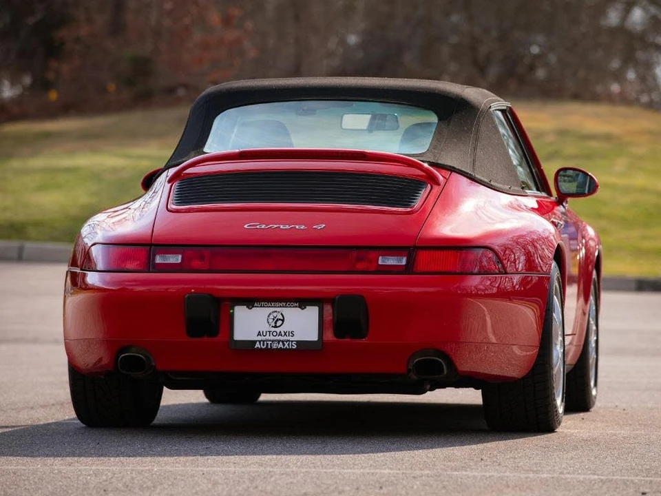1996 Porsche 993 Carrera 4 - Image 16 of 31