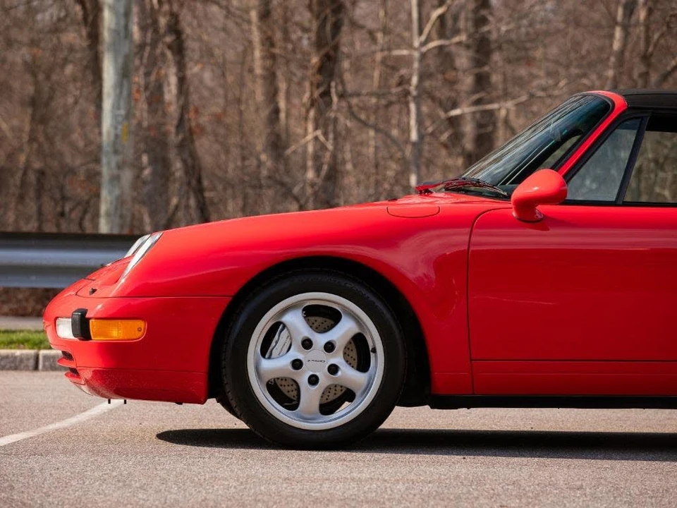 1996 Porsche 993 Carrera 4 - Image 9 of 31