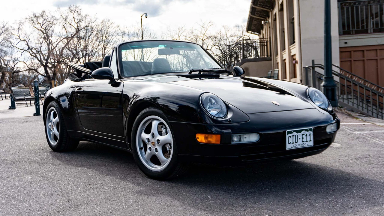 1996 Porsche 993 Carrera 4 - Image 3 of 31