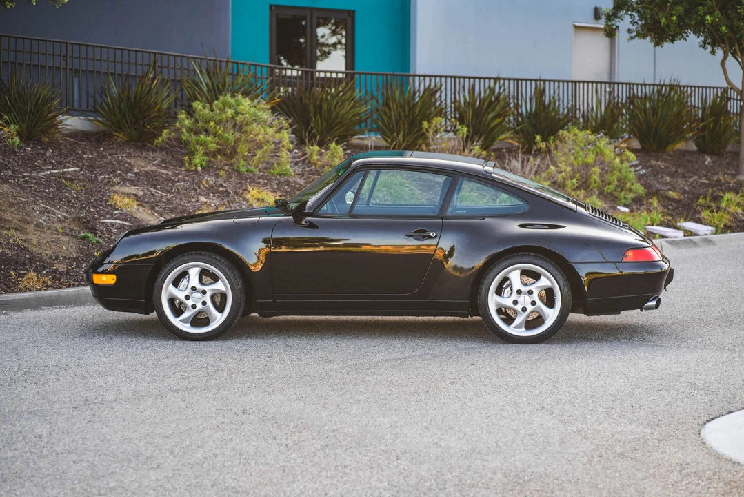1996 Porsche 993 Carrera - Image 8 of 31