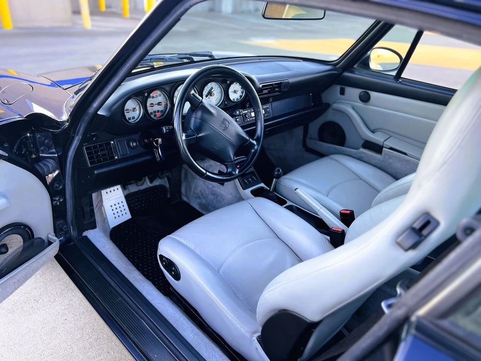1996 Porsche 993 Carrera 4 - Image 7 of 14