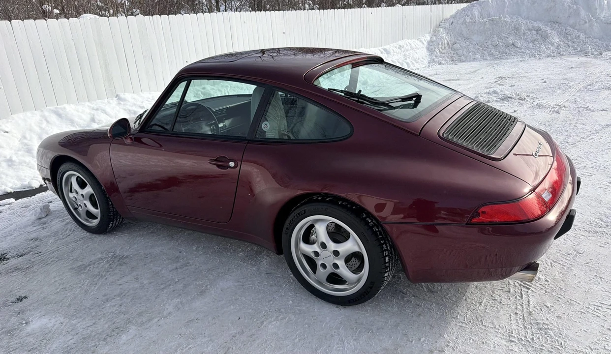 1996 Porsche 993 Carrera 4 - Image 27 of 31