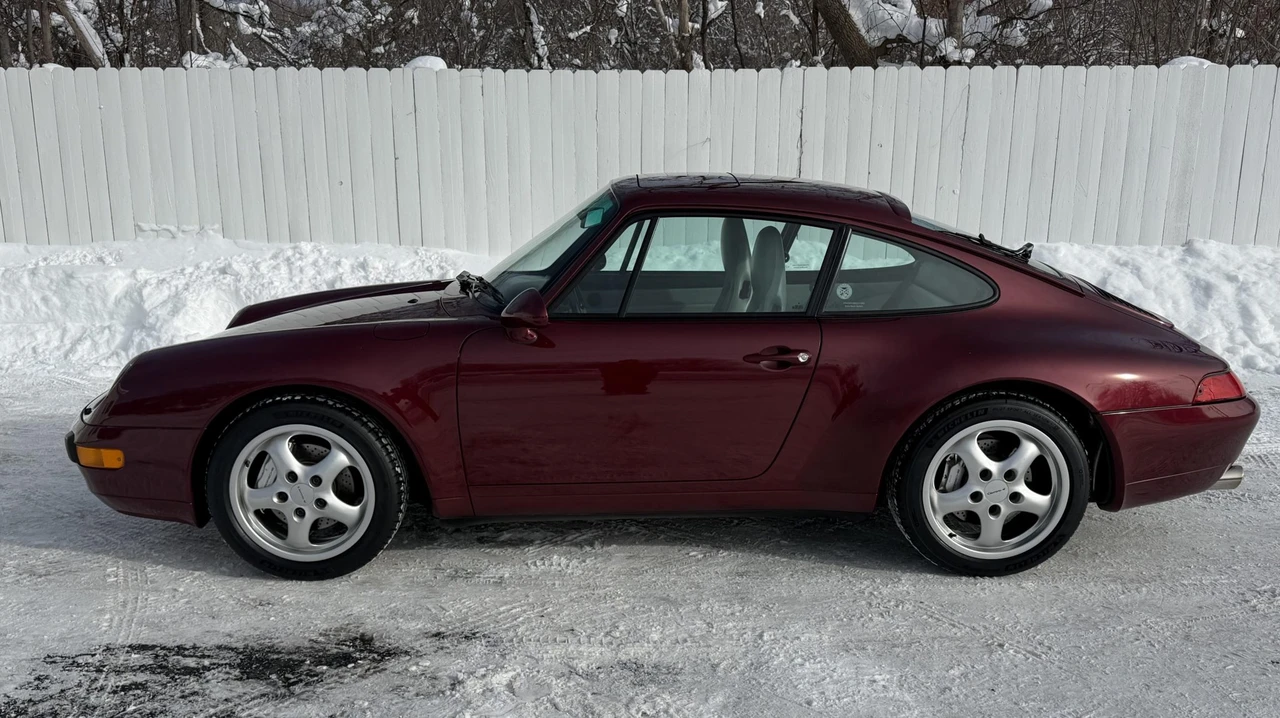 1996 Porsche 993 Carrera 4 - Image 22 of 31