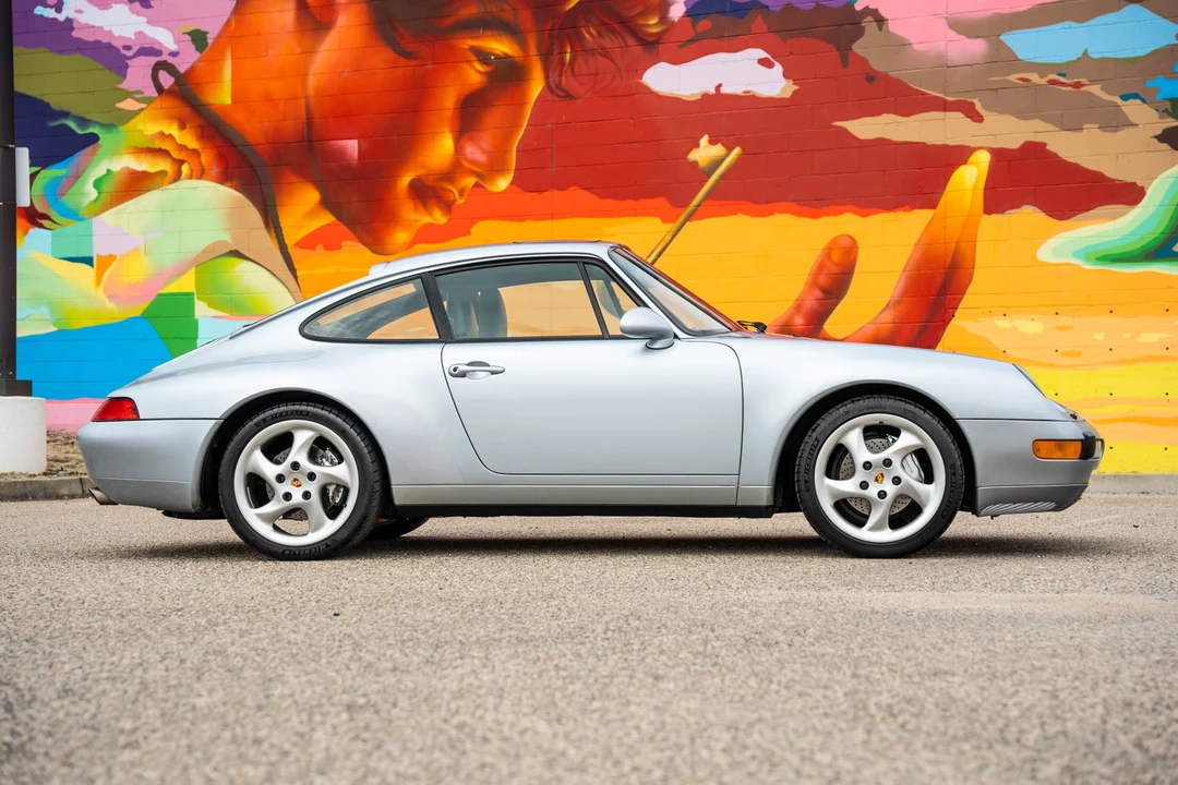 1996 Porsche 993 Carrera 4 - Image 25 of 31