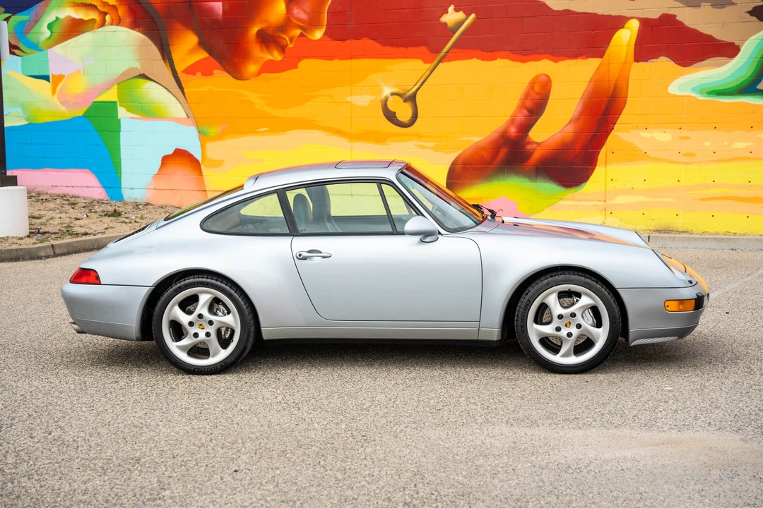 1996 Porsche 993 Carrera 4 - Image 24 of 31