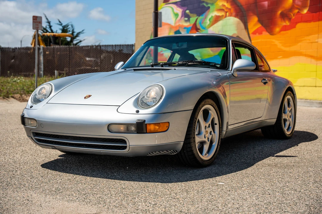1996 Porsche 993 Carrera 4 - Image 8 of 31