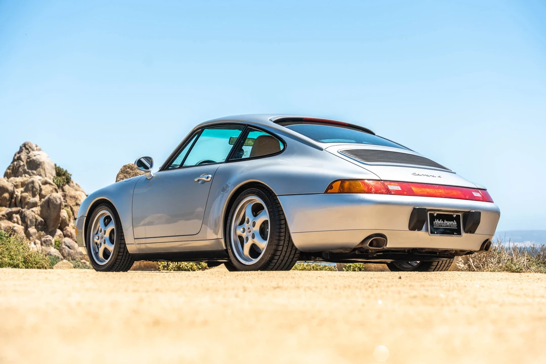 1996 Porsche 993 Carrera 4 - Image 12 of 31