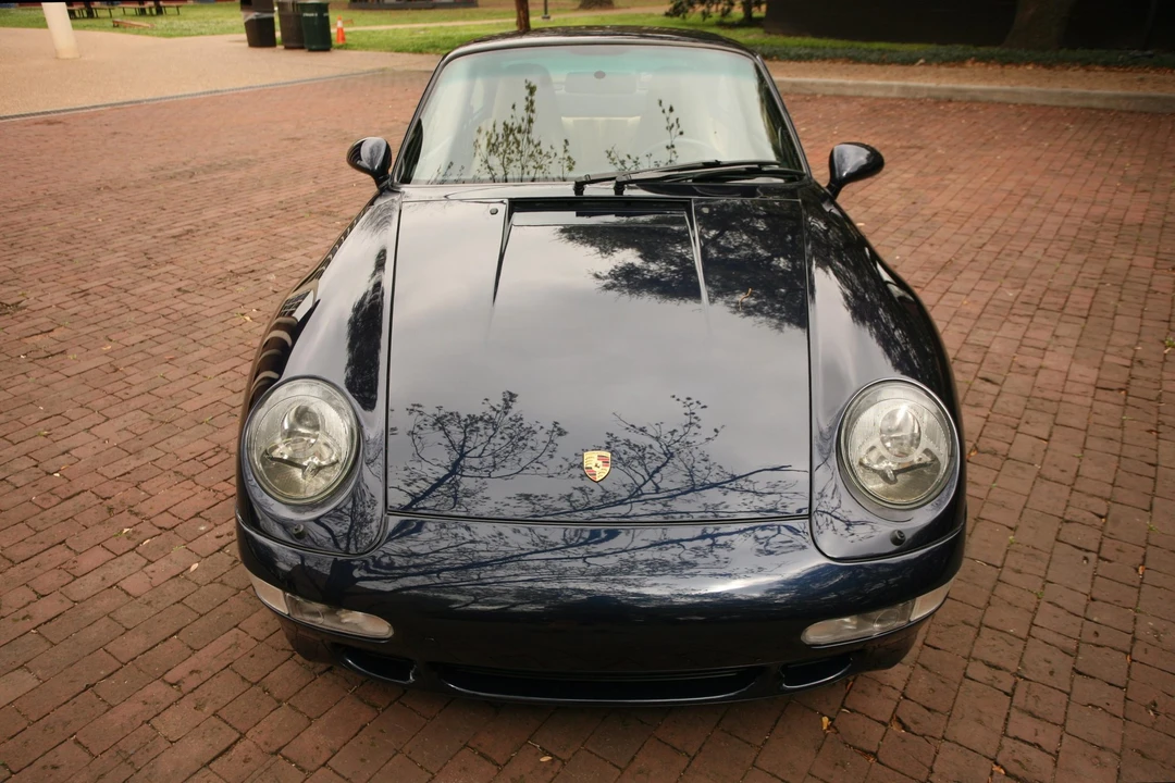 1996 Porsche 993 Carrera - Image 9 of 31