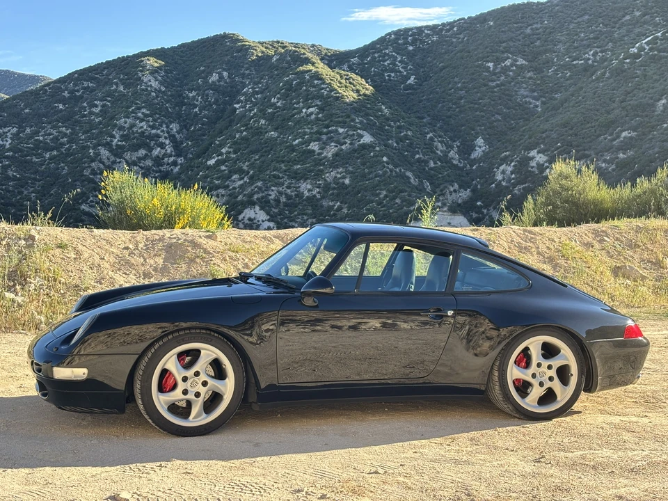 1996 Porsche 993 Carrera 4 - Image 10 of 31