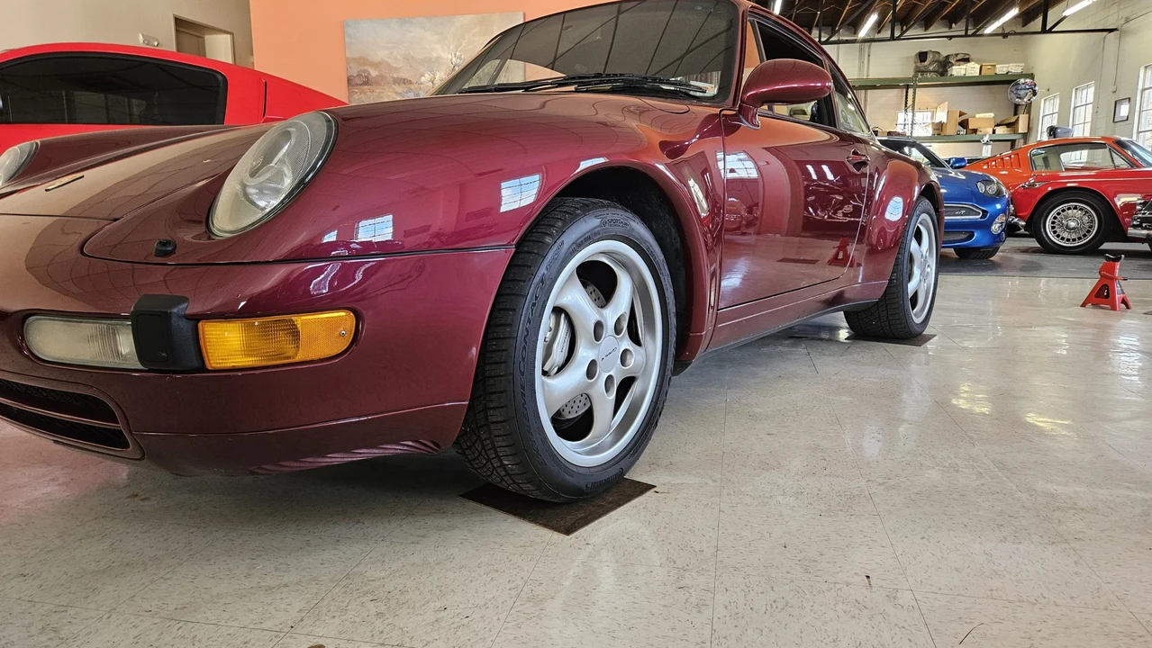 1996 Porsche 993 Carrera - Image 11 of 31