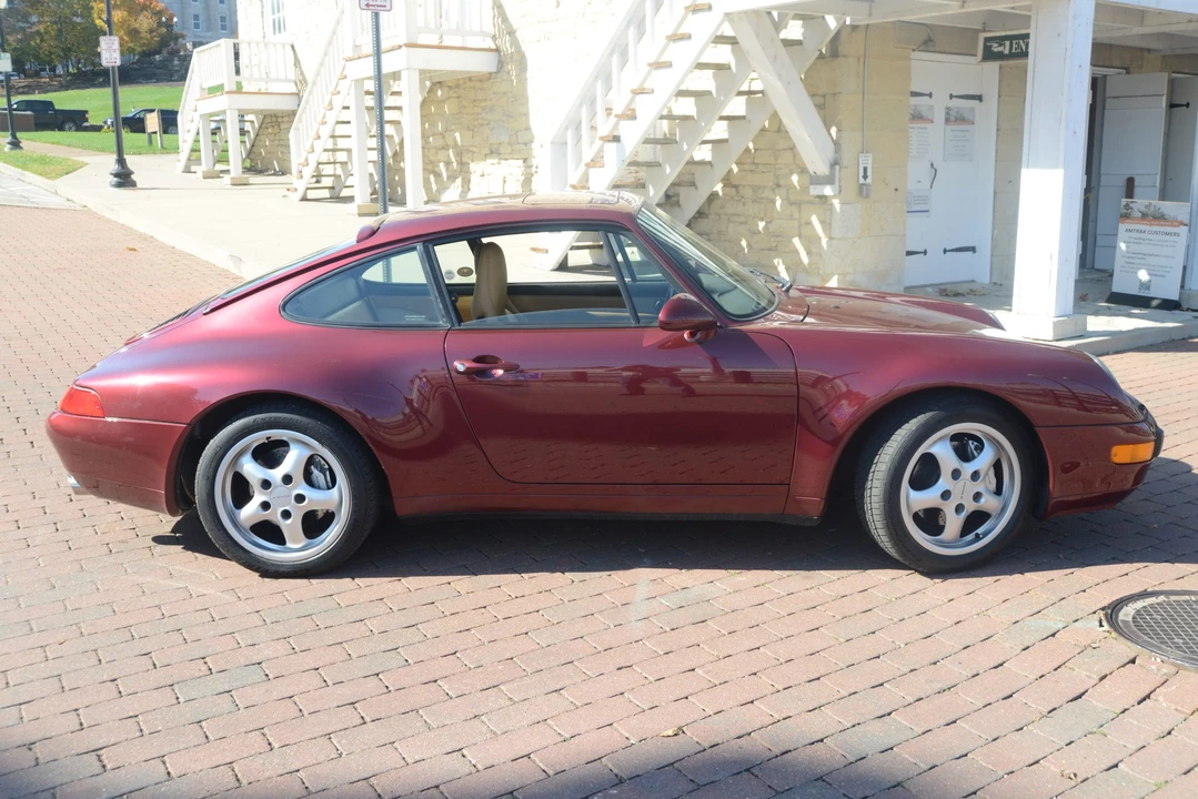 1996 Porsche 993 Carrera - Image 5 of 31