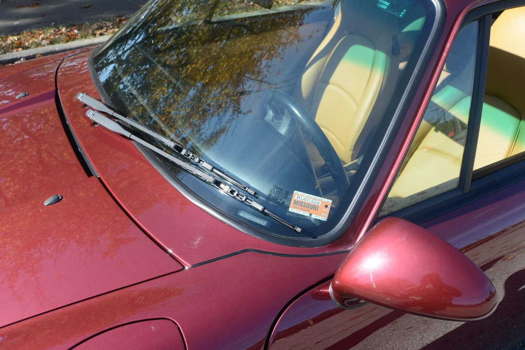 1996 Porsche 993 Carrera - Image 19 of 31