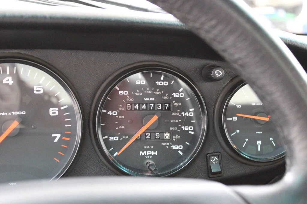 1996 Porsche 993 Carrera 4 - Image 29 of 31