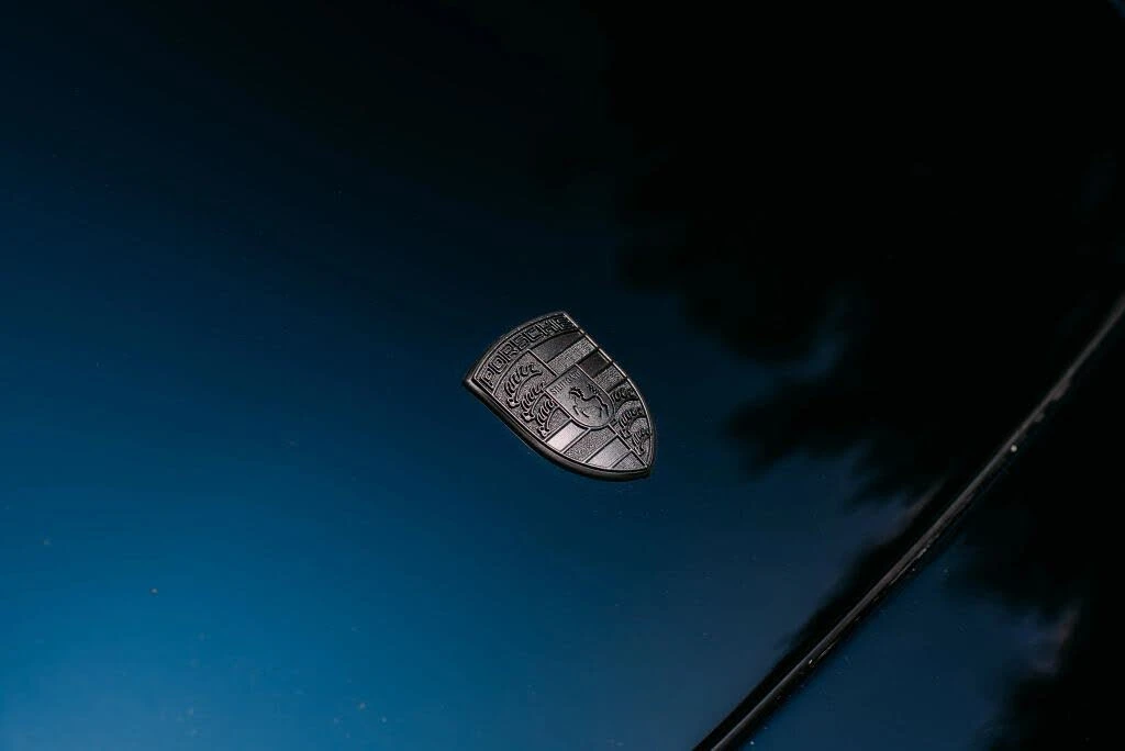 1996 Porsche 993 Carrera 4 - Image 4 of 31