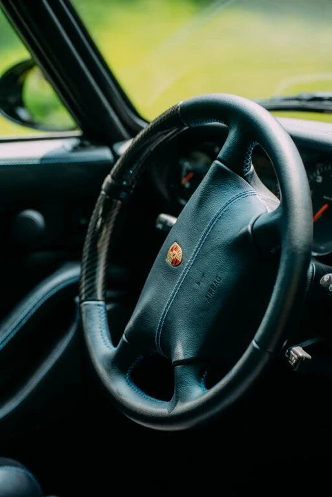 1996 Porsche 993 Carrera 4 - Image 23 of 31