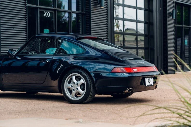 1996 Porsche 993 Carrera 4 - Image 15 of 31