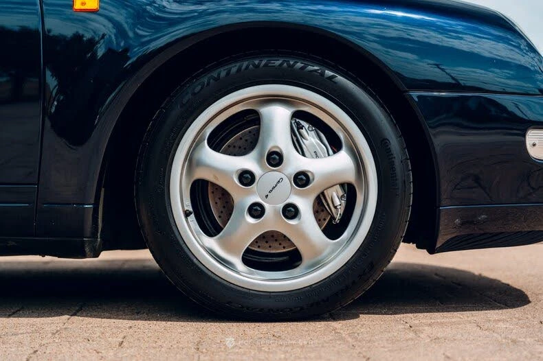 1996 Porsche 993 Carrera 4 - Image 13 of 31