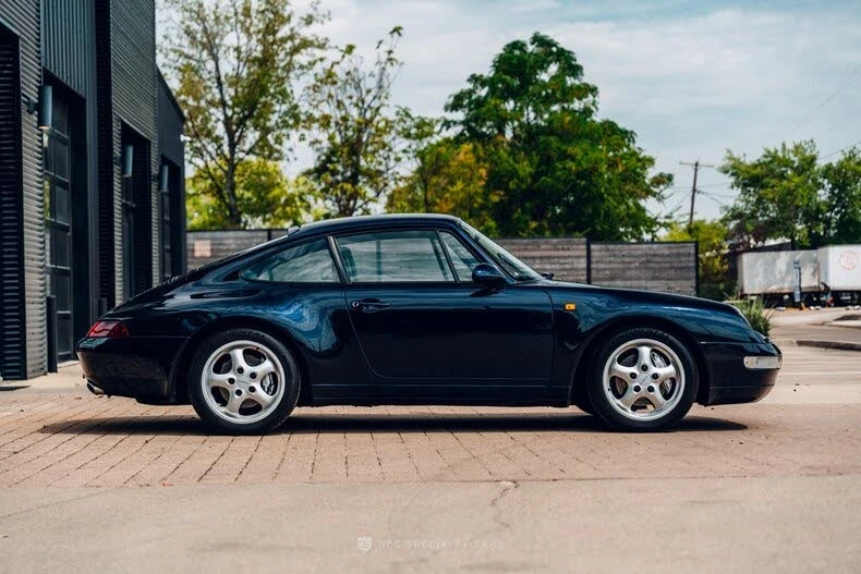 1996 Porsche 993 Carrera 4 - Image 11 of 31