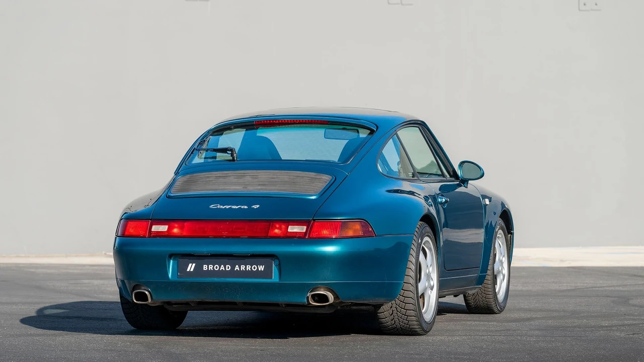 1996 Porsche 993 Carrera 4 - Image 8 of 31