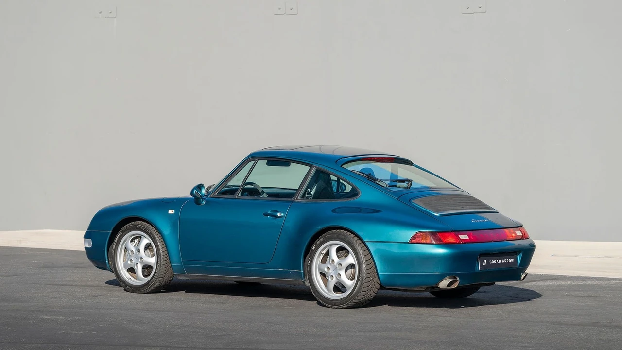 1996 Porsche 993 Carrera 4 - Image 4 of 31