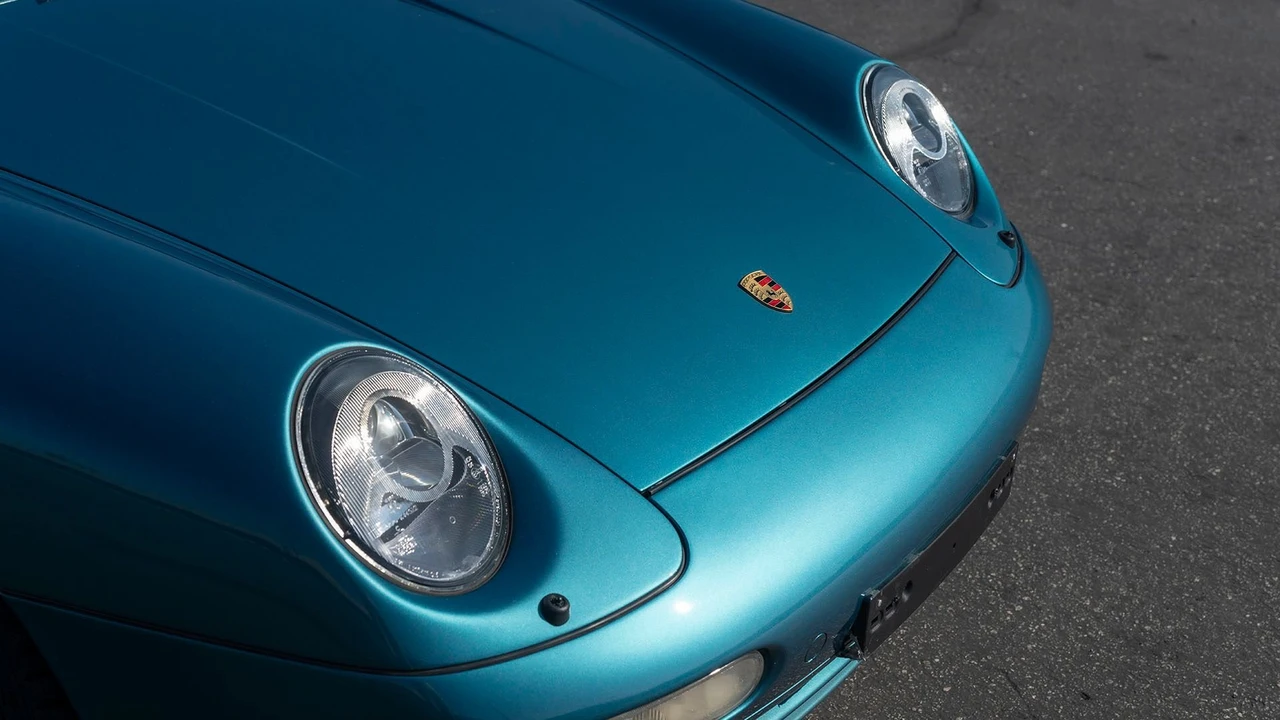 1996 Porsche 993 Carrera 4 - Image 18 of 31