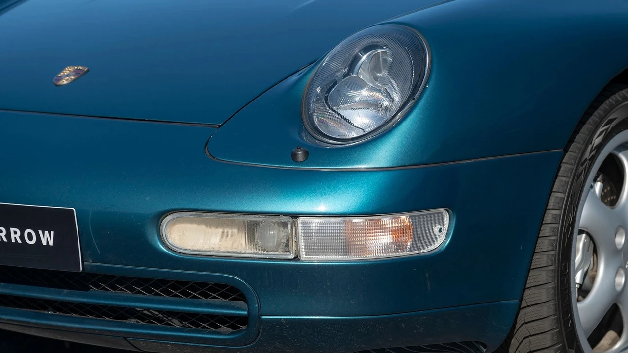 1996 Porsche 993 Carrera 4 - Image 21 of 31