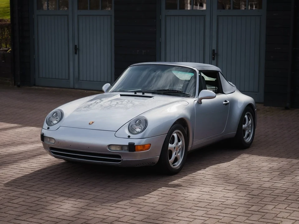 1996 Porsche 993 Carrera 4 - Image 4 of 31