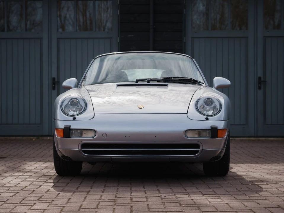 1996 Porsche 993 Carrera 4 - Image 5 of 31