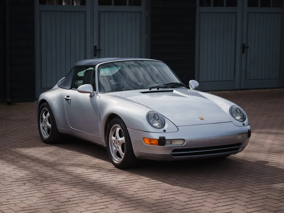 1996 Porsche 993 Carrera 4 - Image 6 of 31